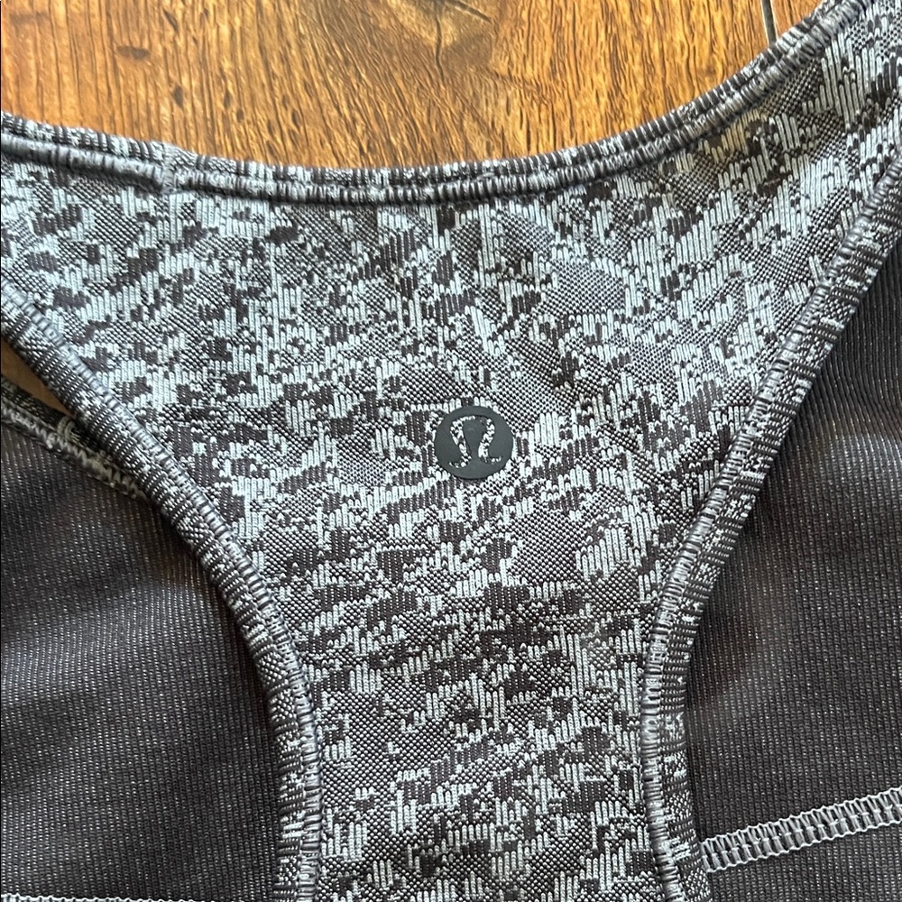 Lululemon Crop To - Picture 4 of 5